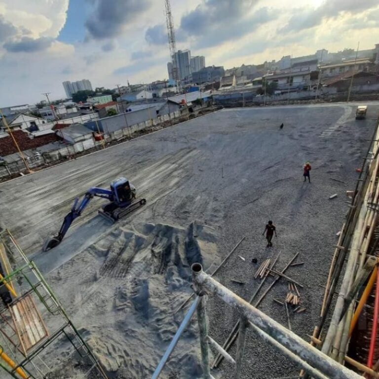 Konstruksi lapangan mini soccer