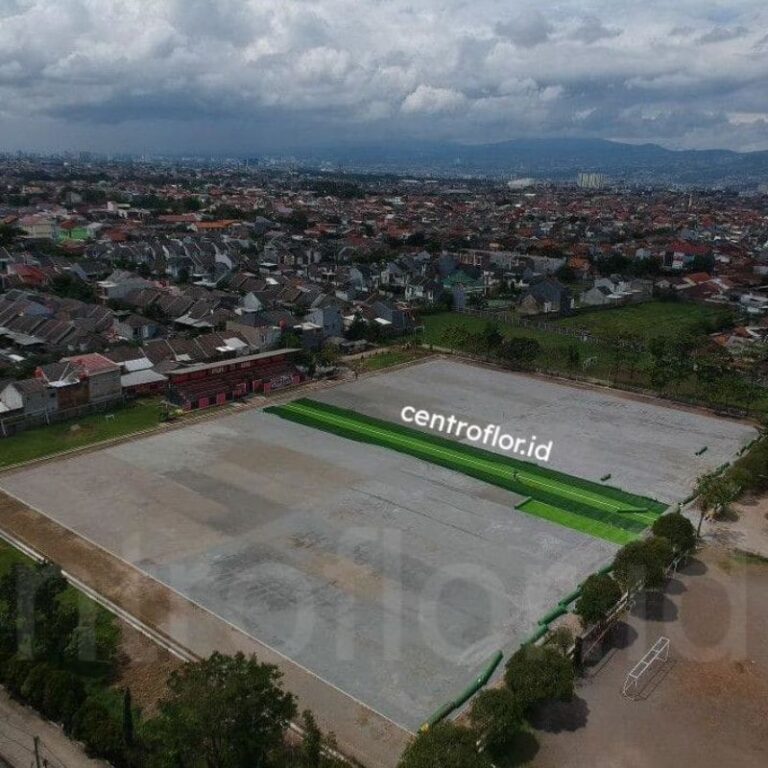 Pemasangan Rumput Sintetis untuk Lapangan Sepakbola