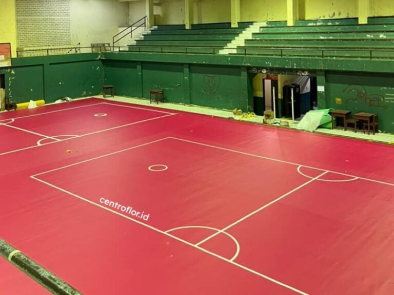 Lapangan Multifungsi dengan karpet vinyl