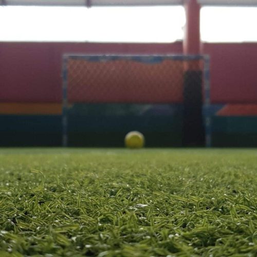 Lapangan Futsal dengan Rumput Sintetis